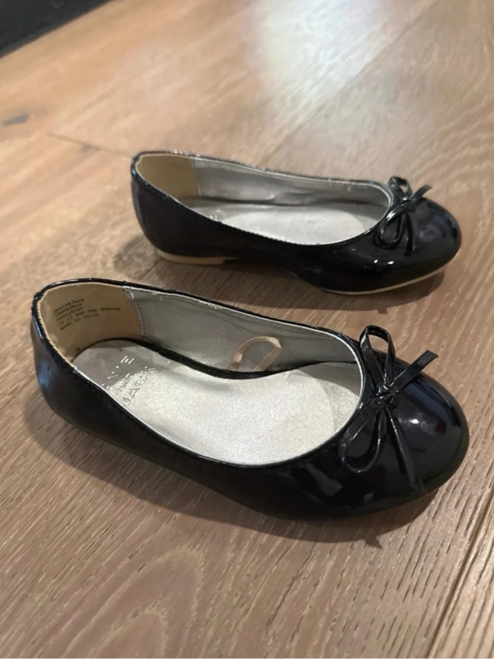 Janie and Jack Black Patent Girls' Bow Flats
